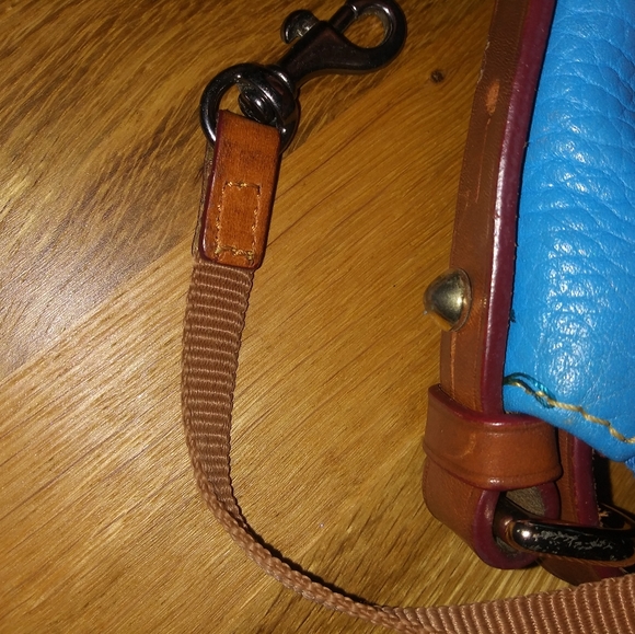 Dooney and bourke bag - Picture 10 of 11